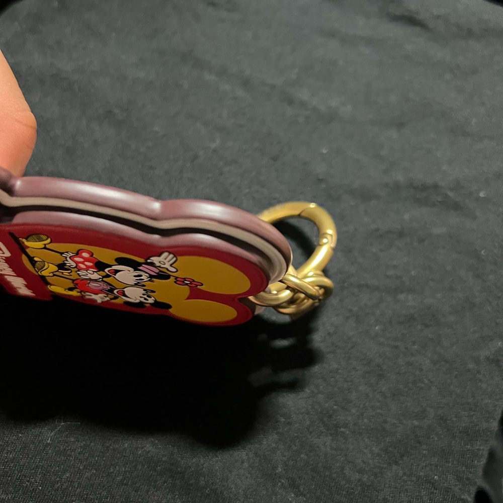 Coach x Disney charm - Picture 2 of 5